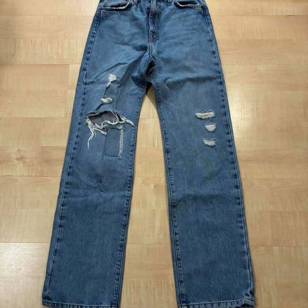 Carmar Distressed High Rise Straight Jeans Size 28